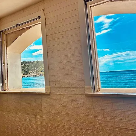 Lido Di 4* Procida
