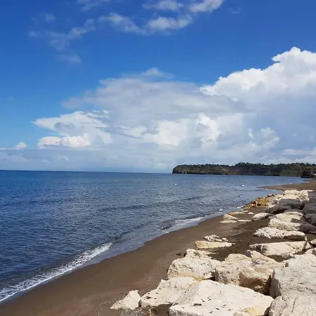 בית הארחה Lido Di
